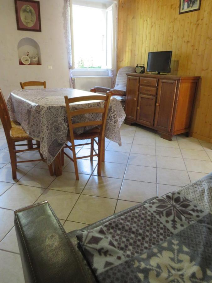 Saint-Girod Au Coeur De La Campagne - Gite Non Loins D'Annecy- A 17 Min D'Annecy - Tout Pret D'Aix Les Bains מראה חיצוני תמונה